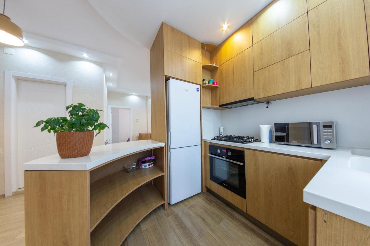 5 Apartment In One Boulding - Near Stadium Batumi Exterior photo